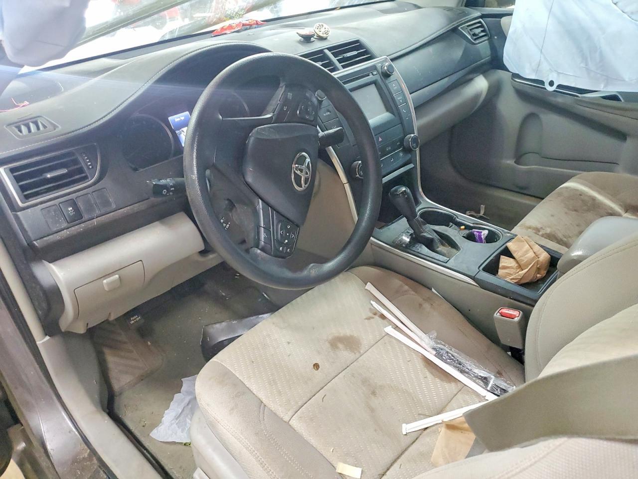 2016 TOYOTA CAMRY
