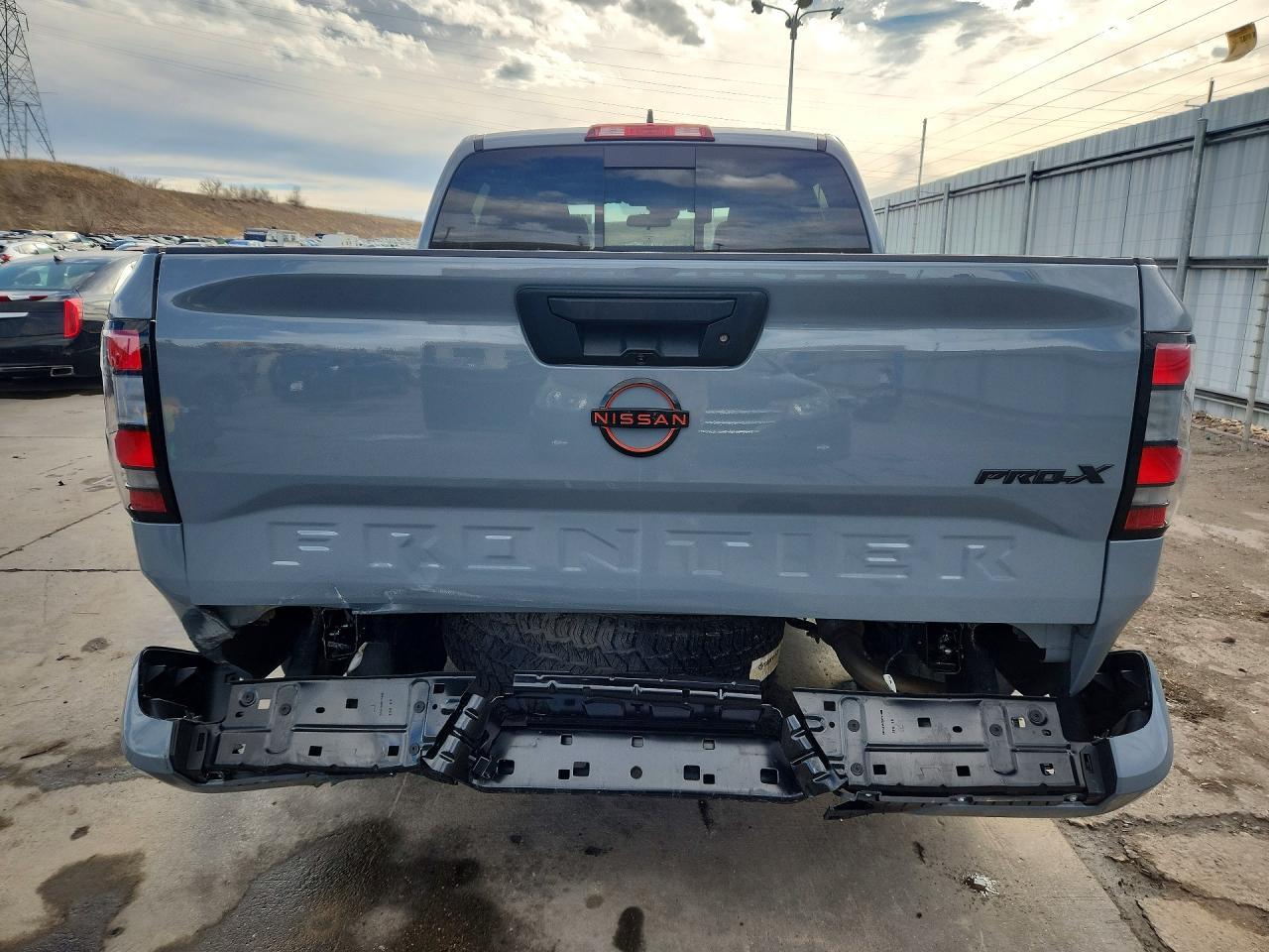2024 NISSAN Frontier