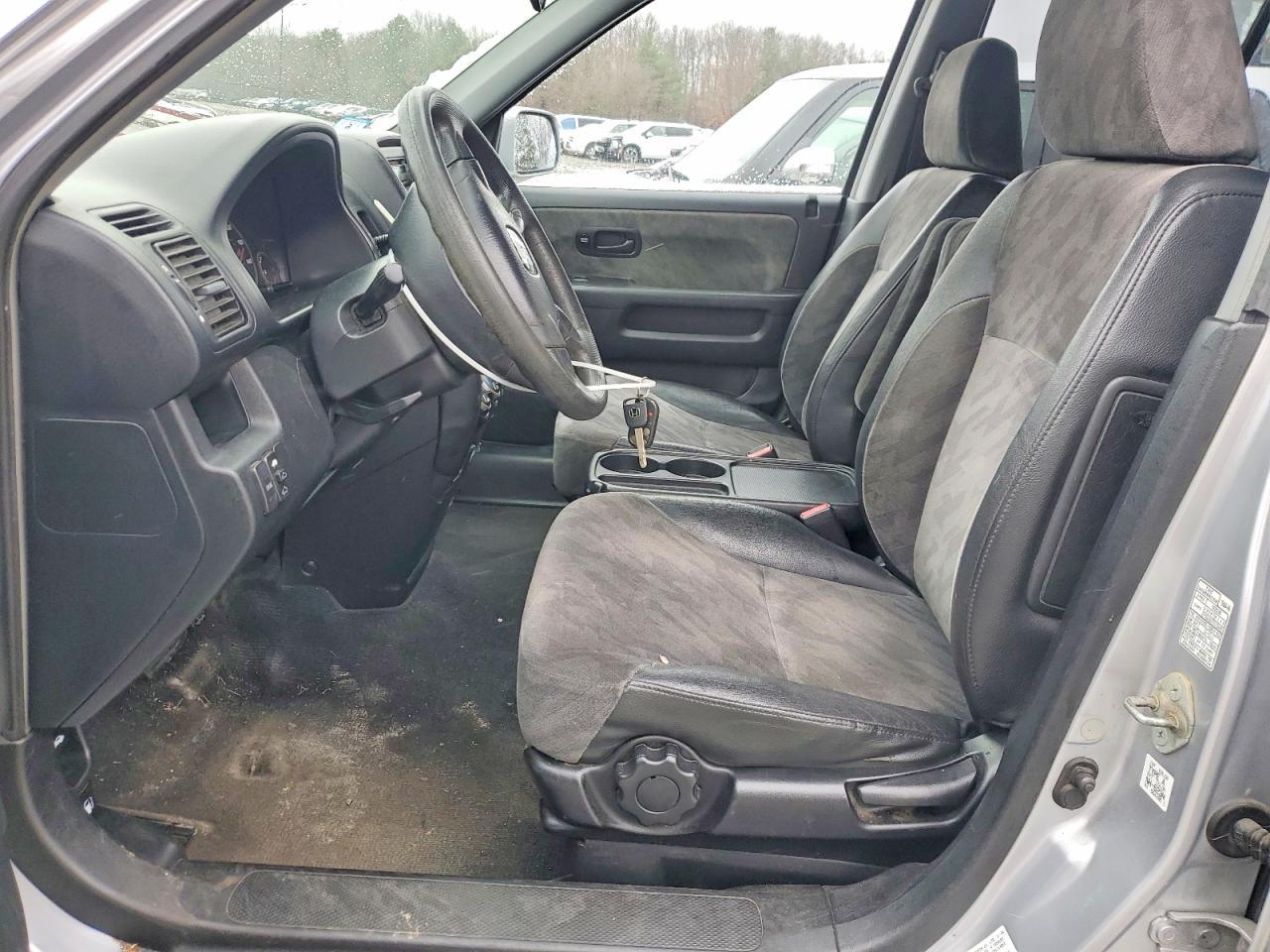 2004 HONDA CR-V