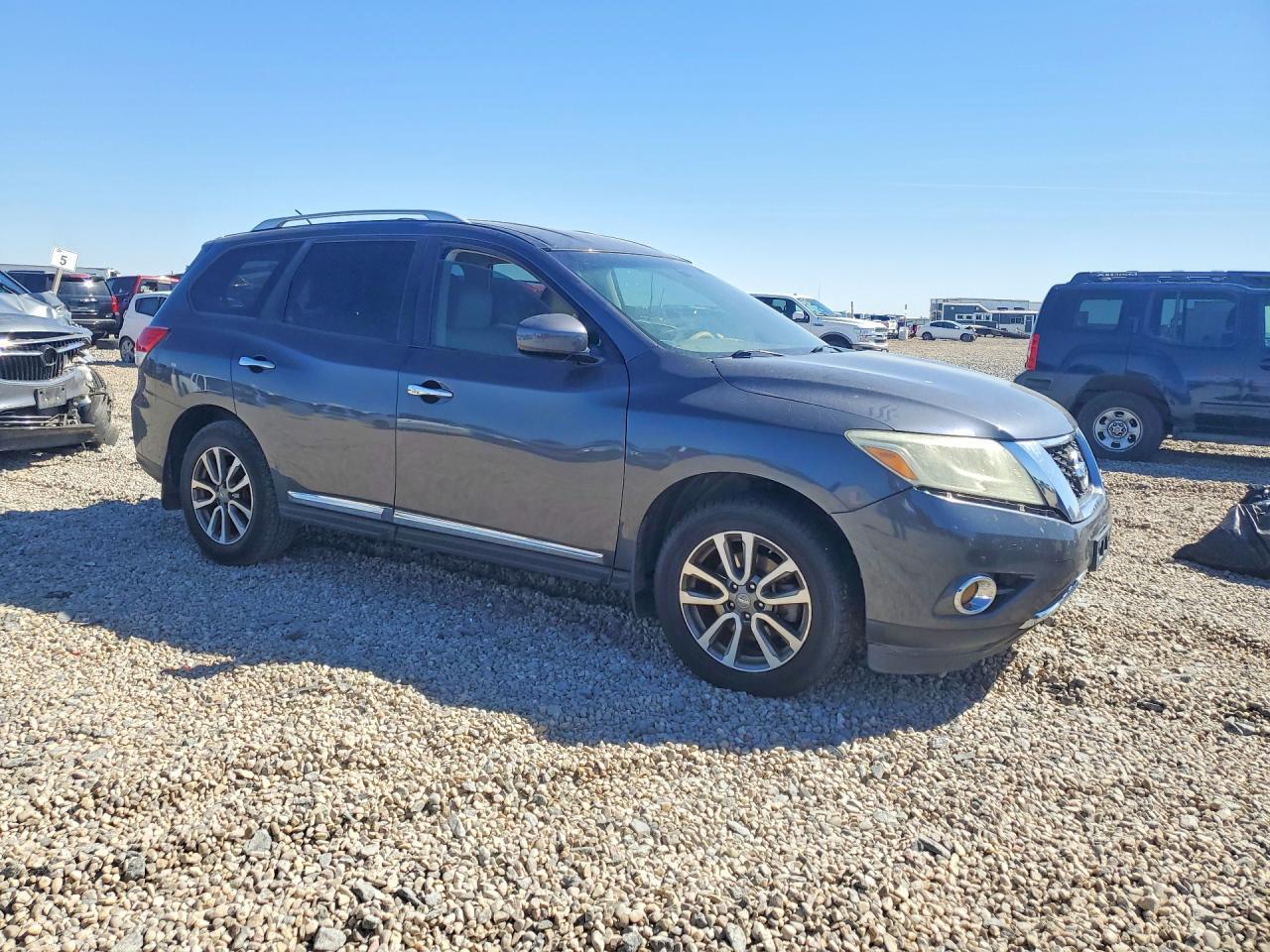 2013 NISSAN PATHFINDER