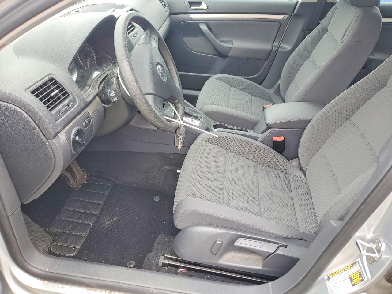 2009 VOLKSWAGEN RABBIT