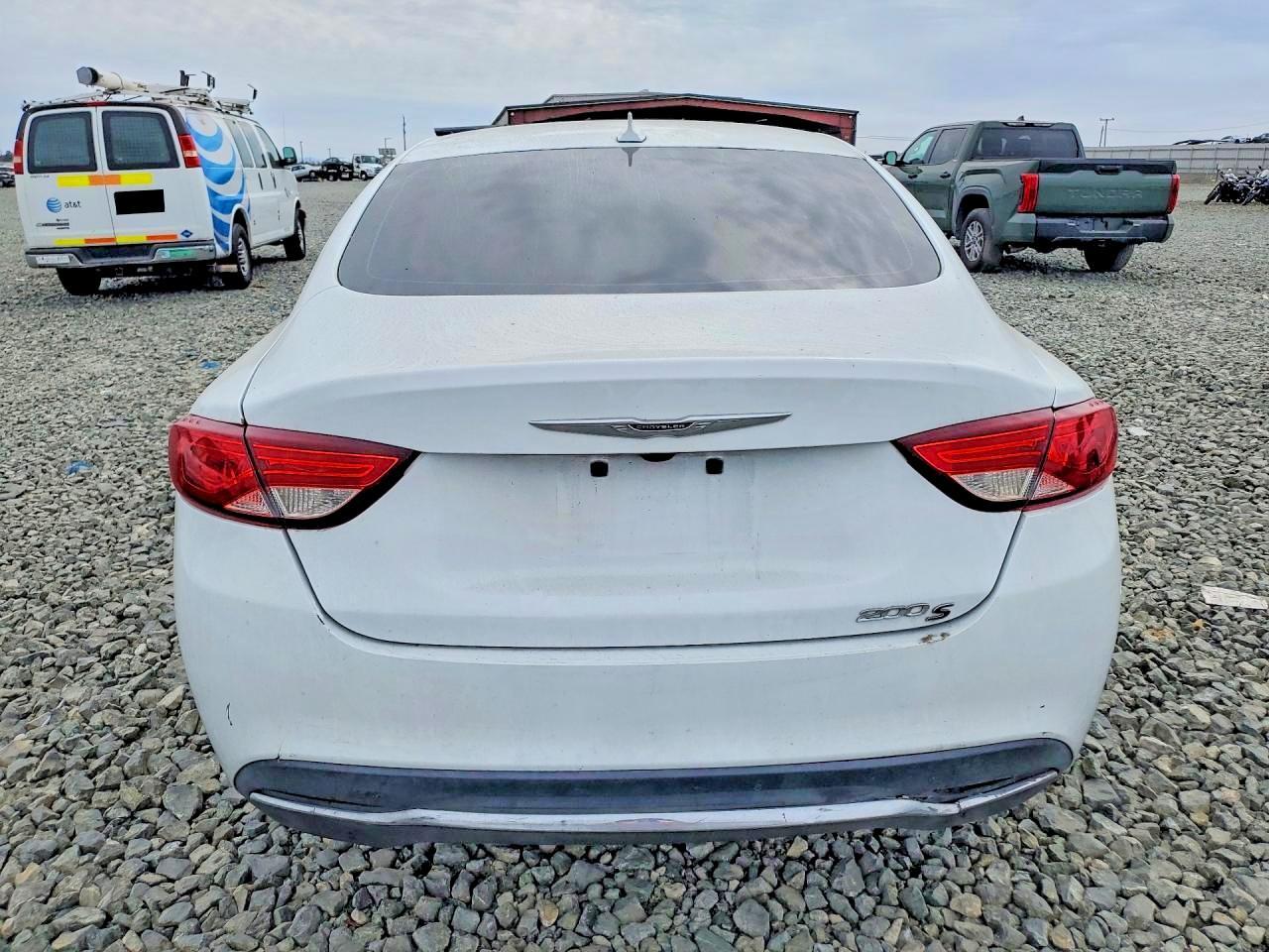 2016 CHRYSLER 200