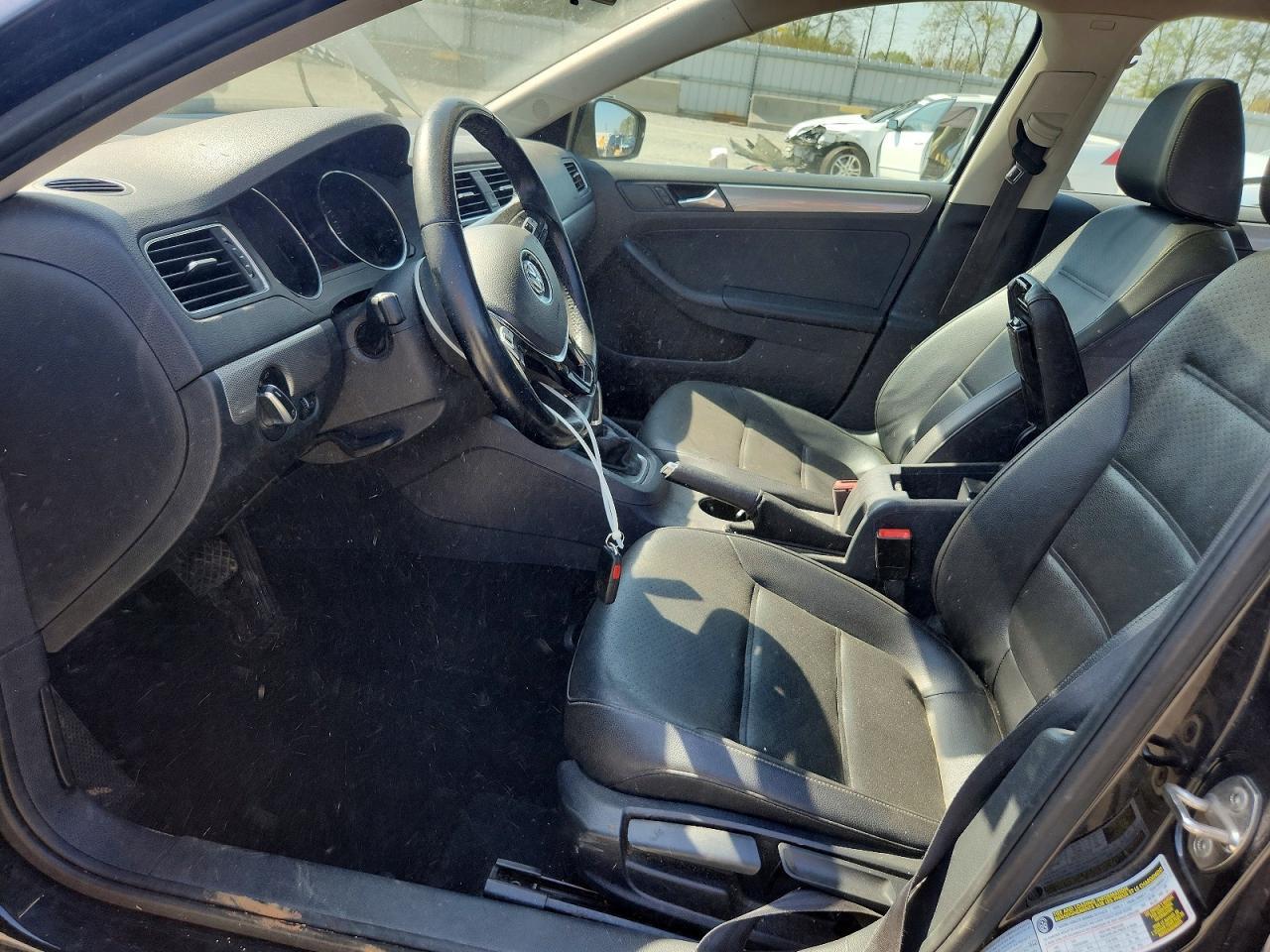 2015 VOLKSWAGEN JETTA