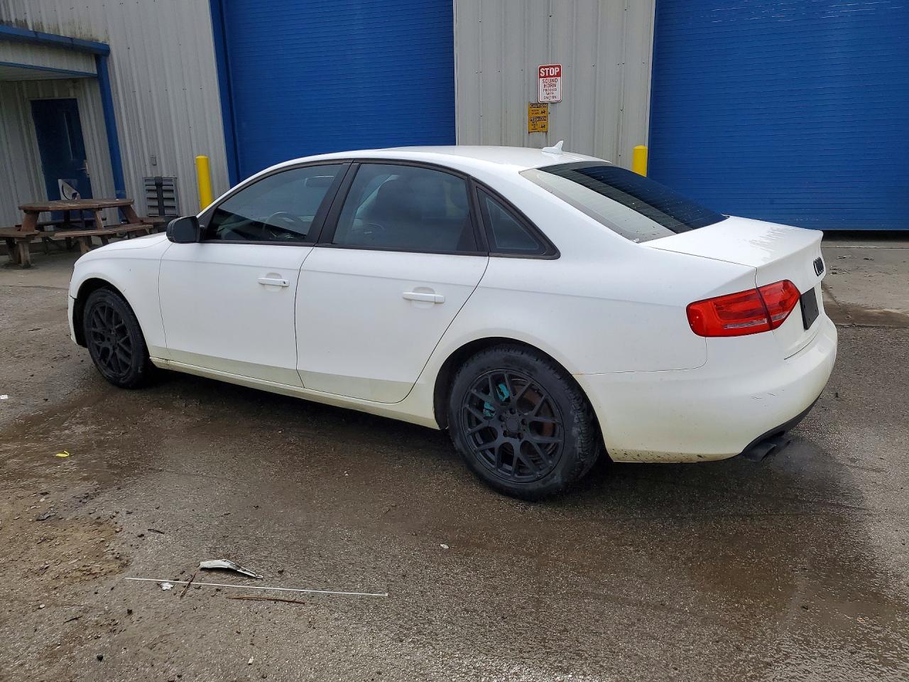2010 AUDI A4