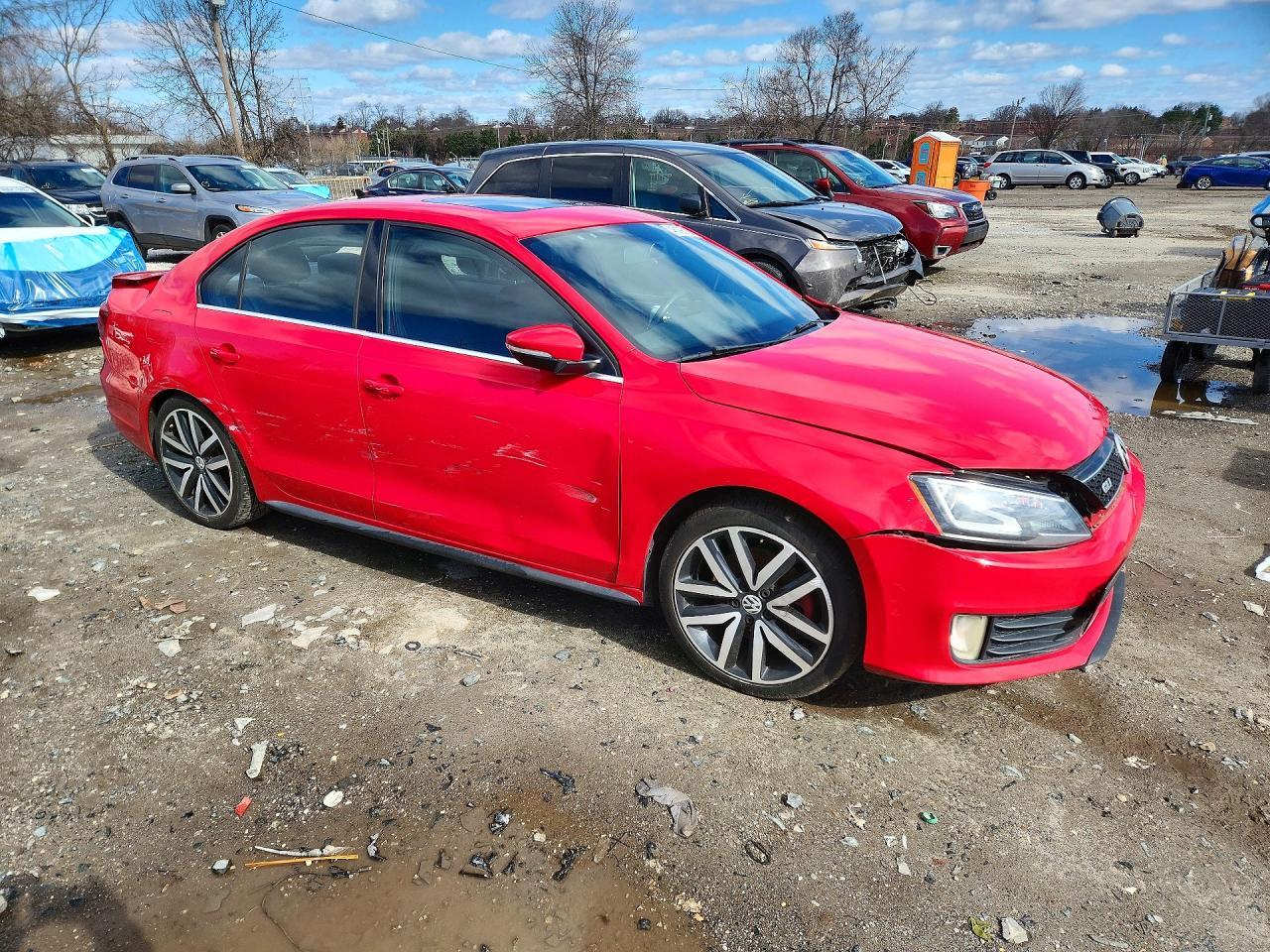 2013 VOLKSWAGEN JETTA