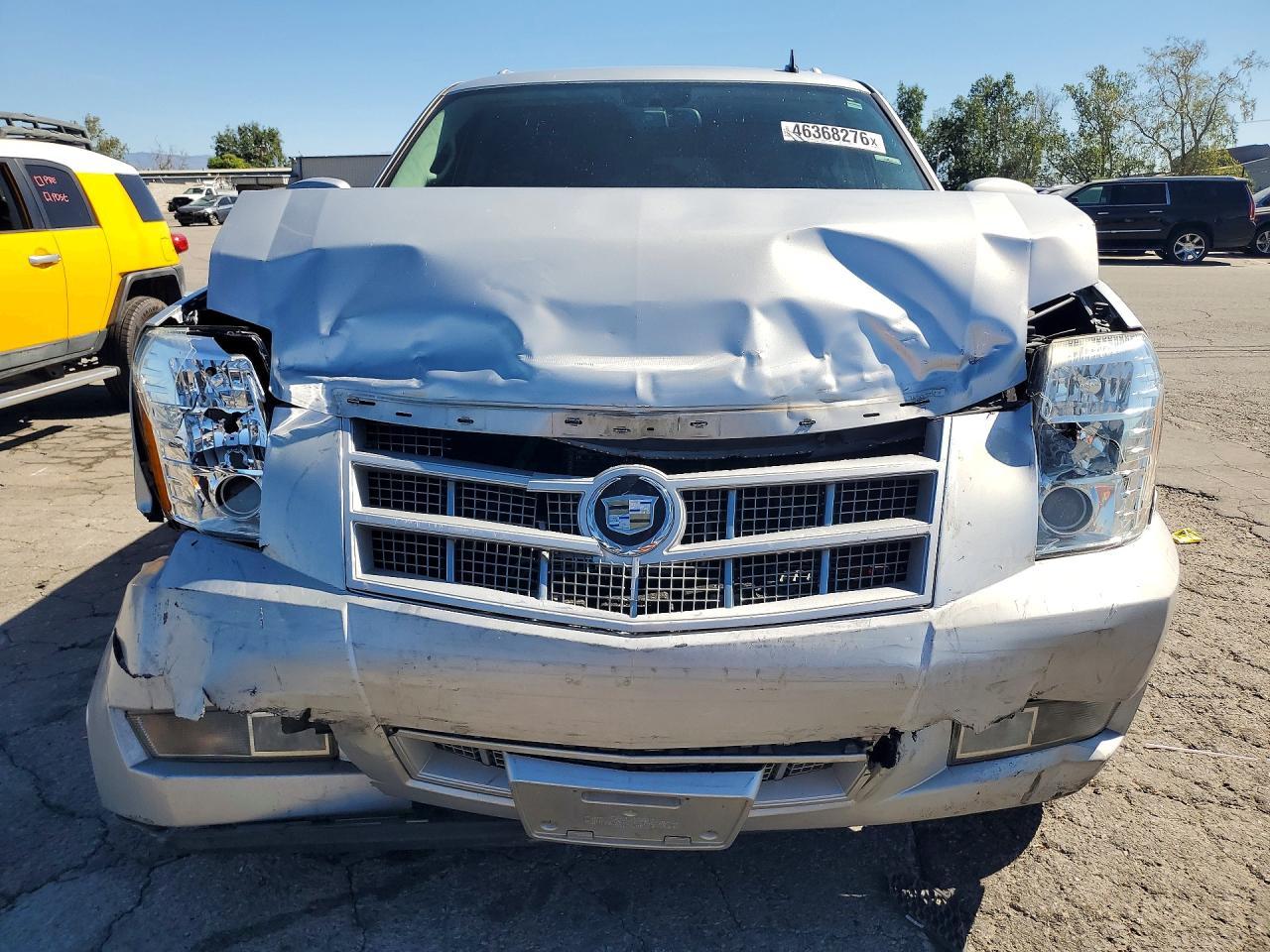 2012 CADILLAC Escalade ESV