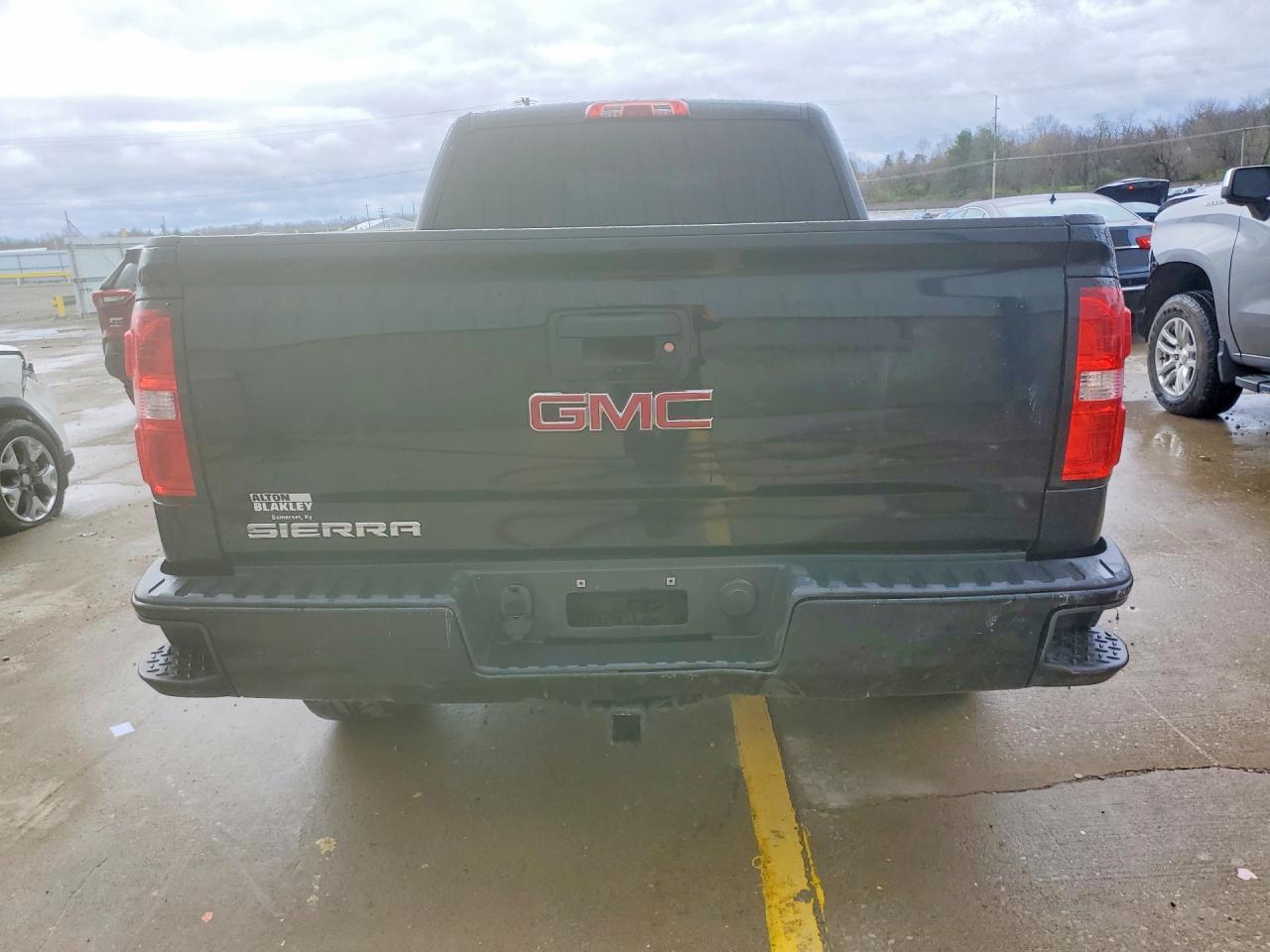 2016 GMC Sierra