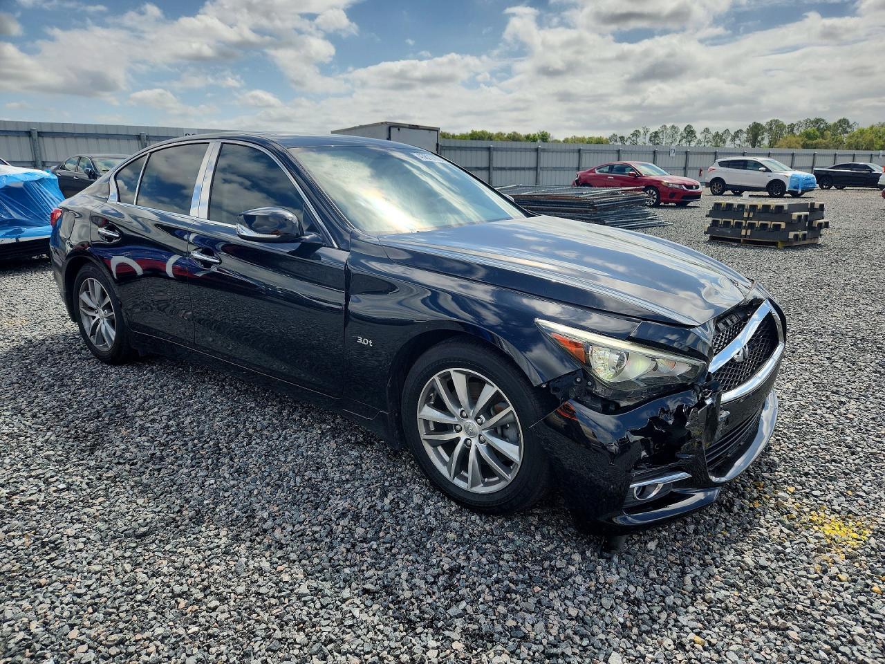 2017 INFINITI Q50
