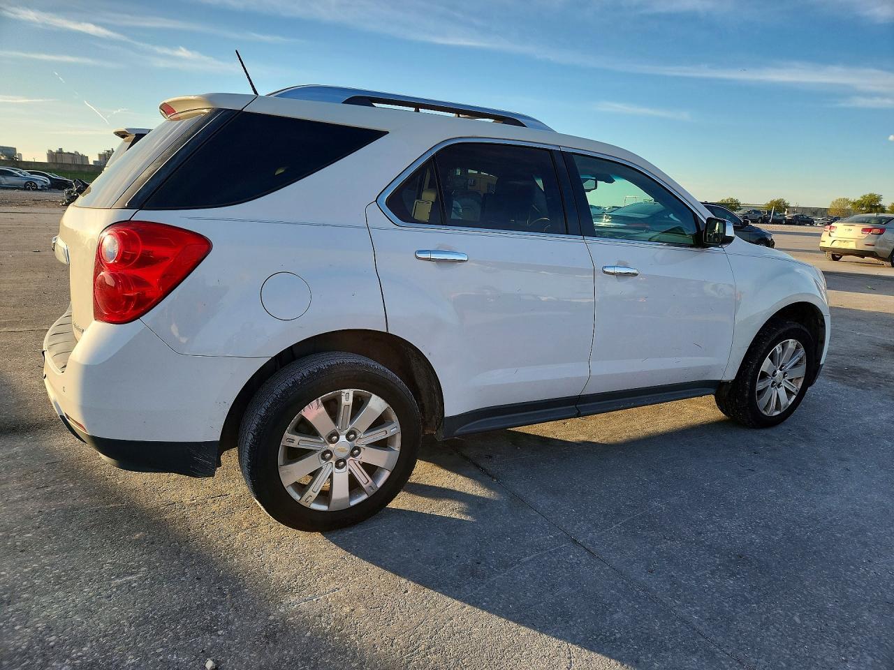 2011 CHEVROLET EQUINOX