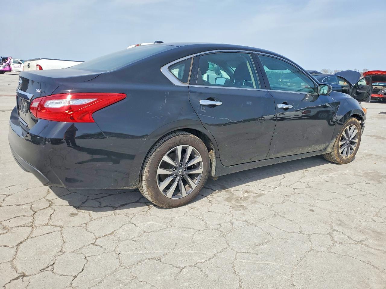 2017 NISSAN ALTIMA