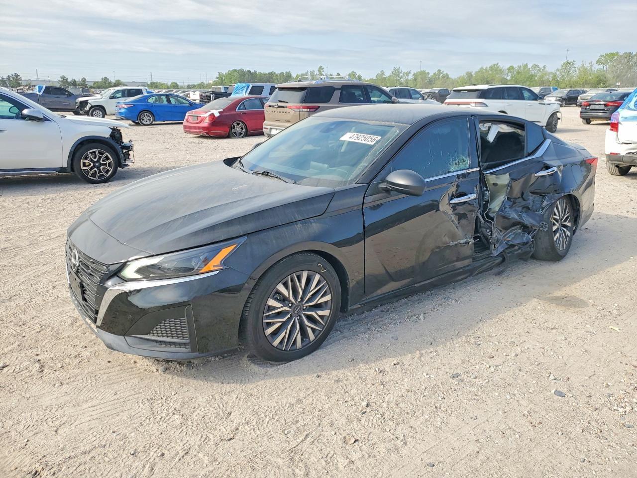 2024 NISSAN ALTIMA