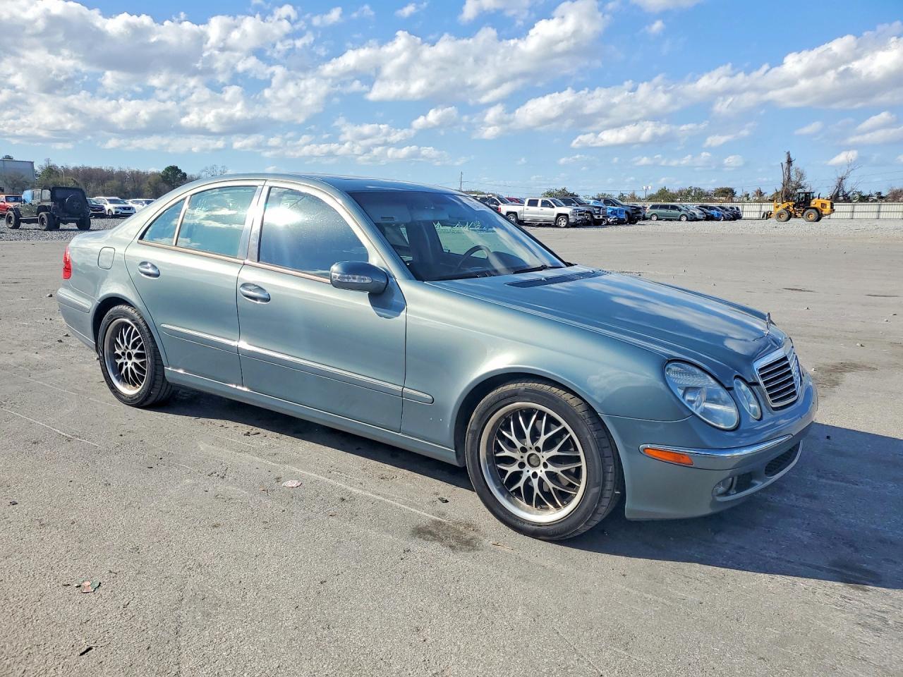 2005 MERCEDES-BENZ E-Class