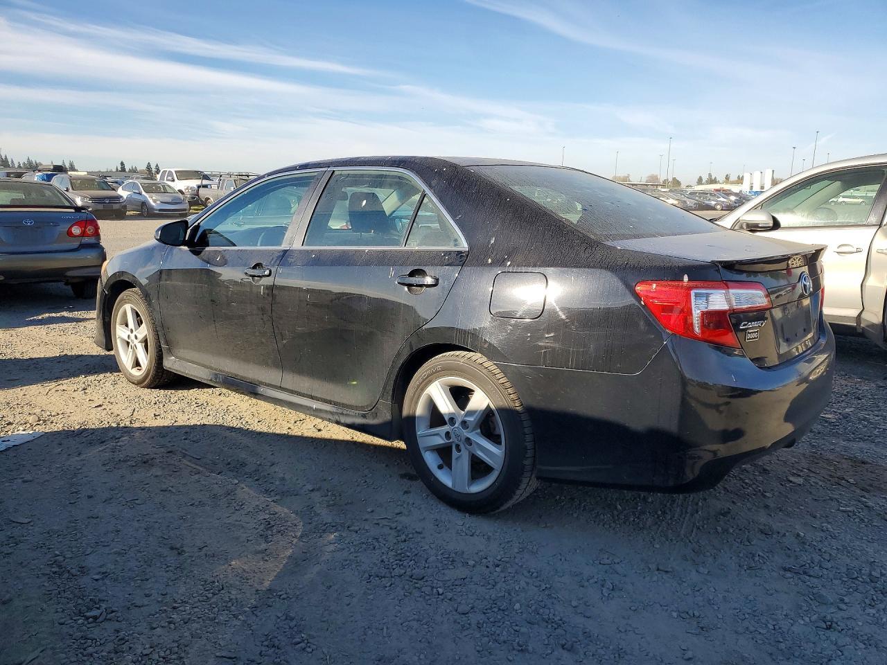 2012 TOYOTA CAMRY