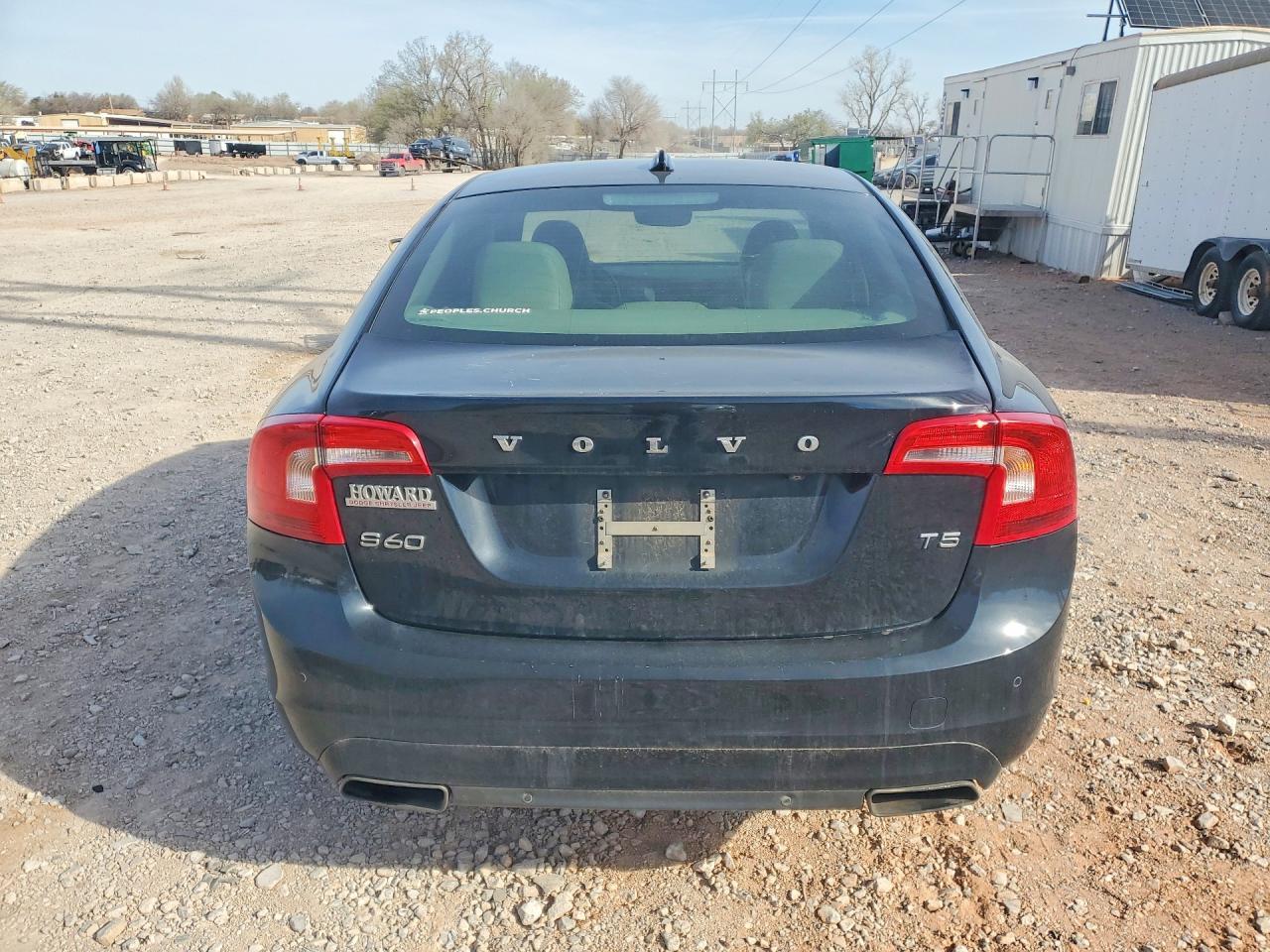 2015 VOLVO S60
