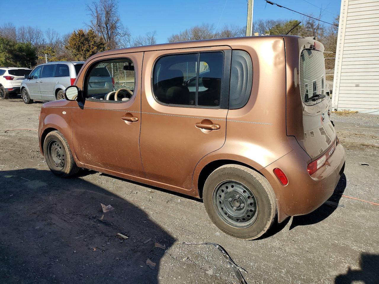 2011 NISSAN CUBE