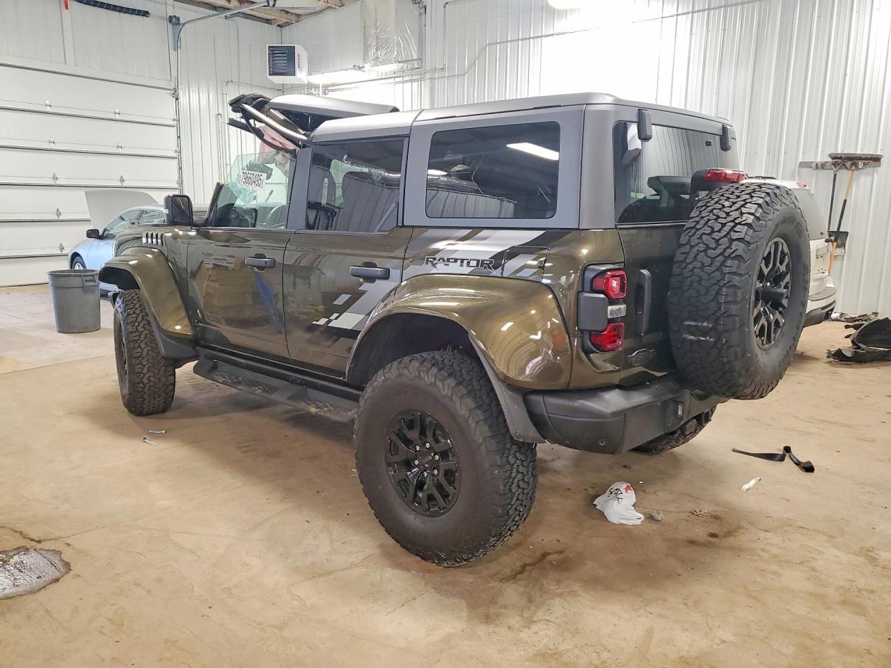 2024 FORD Bronco