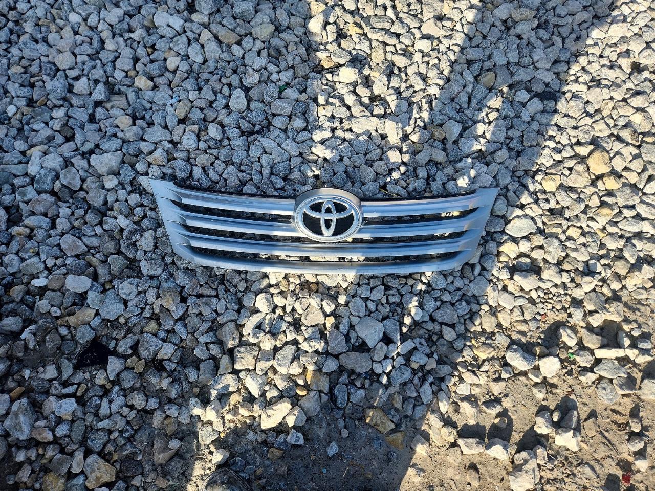 2011 TOYOTA Avalon