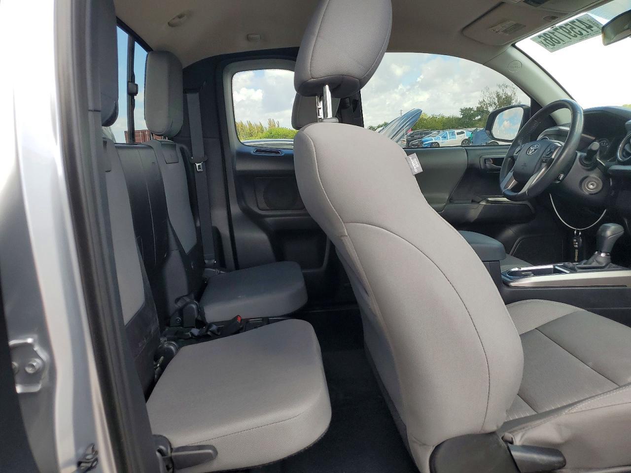 2016 TOYOTA TACOMA