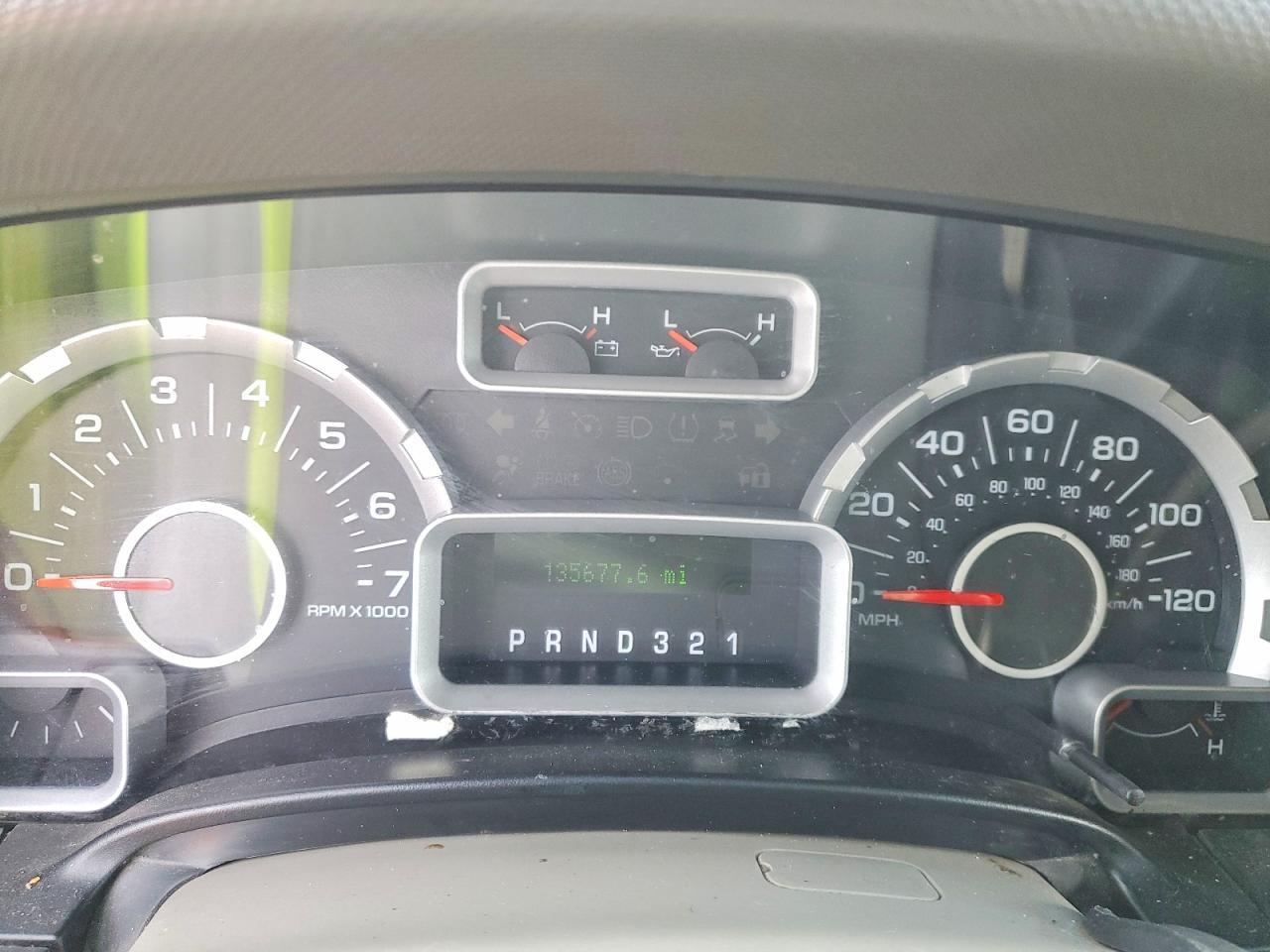 2010 FORD Expedition