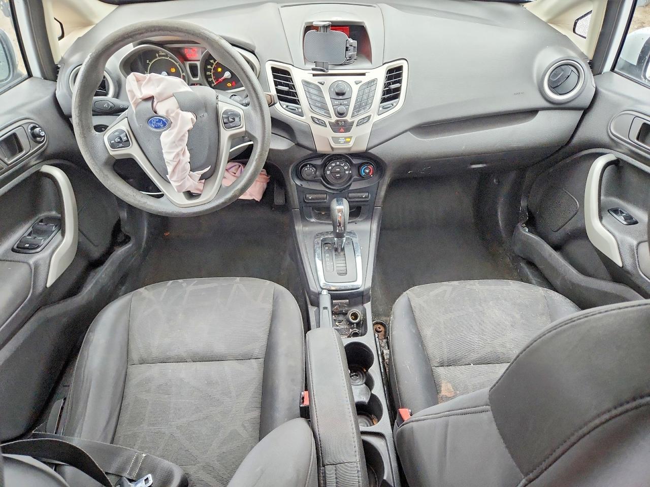 2012 FORD Fiesta