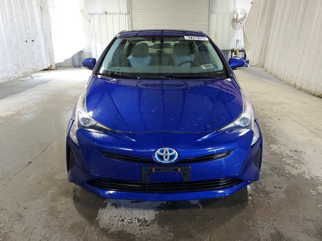 2016 TOYOTA PRIUS