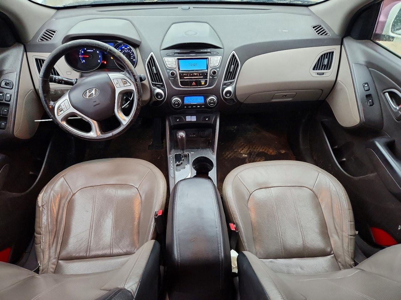 2011 HYUNDAI TUCSON