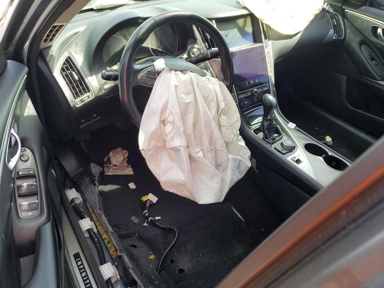 2014 INFINITI Q50
