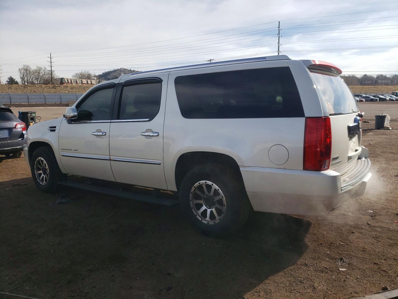 2012 CADILLAC Escalade ESV