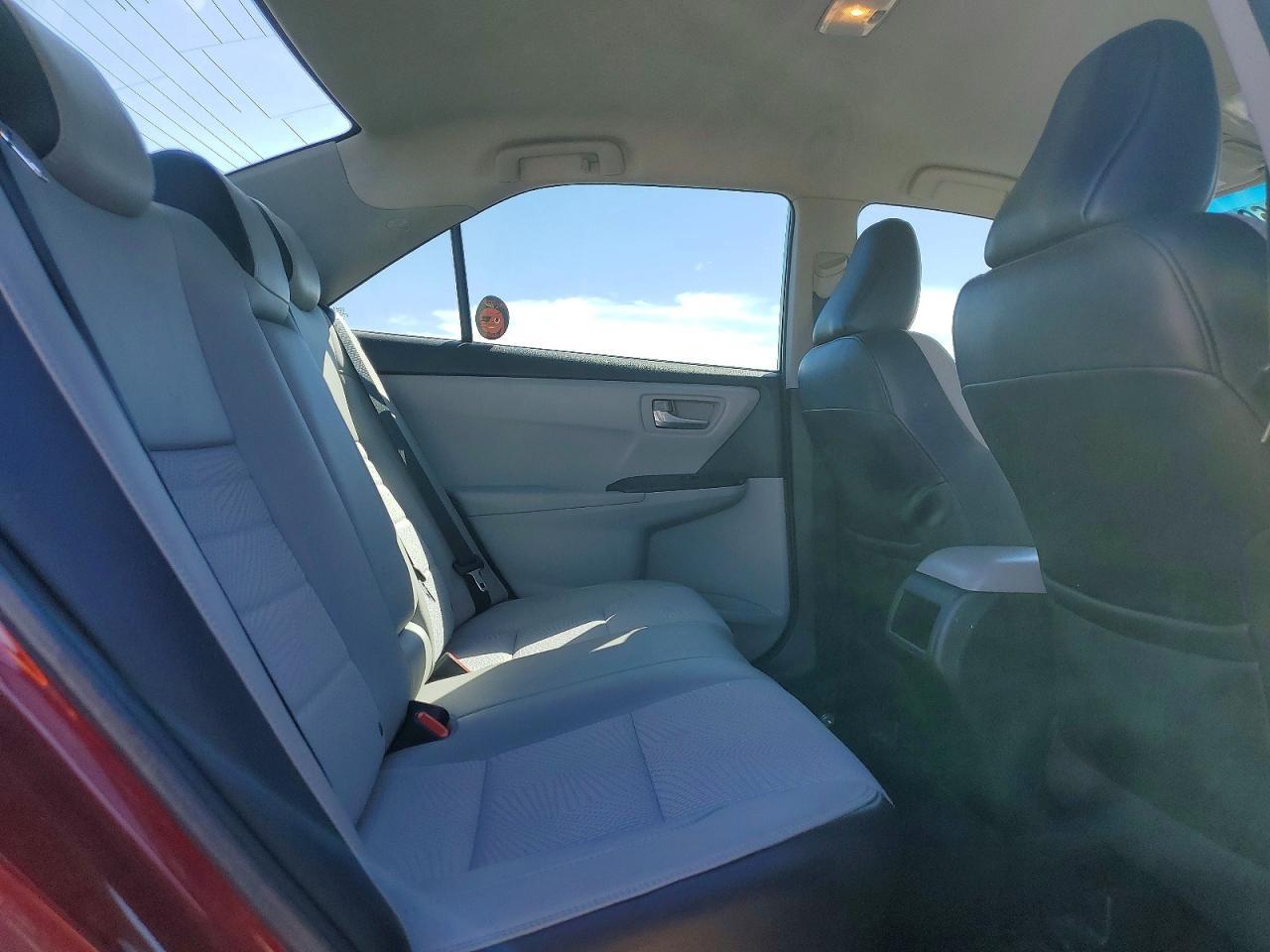 2016 TOYOTA CAMRY