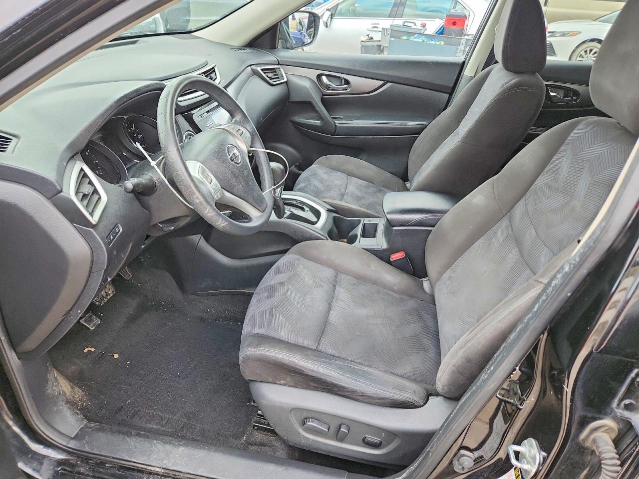 2015 NISSAN ROGUE
