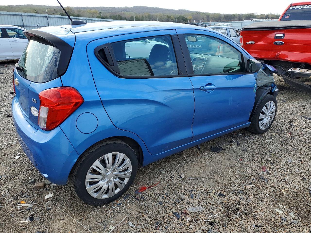 2017 CHEVROLET Spark