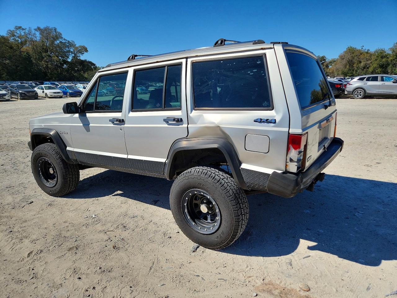 1992 JEEP CHEROKEE