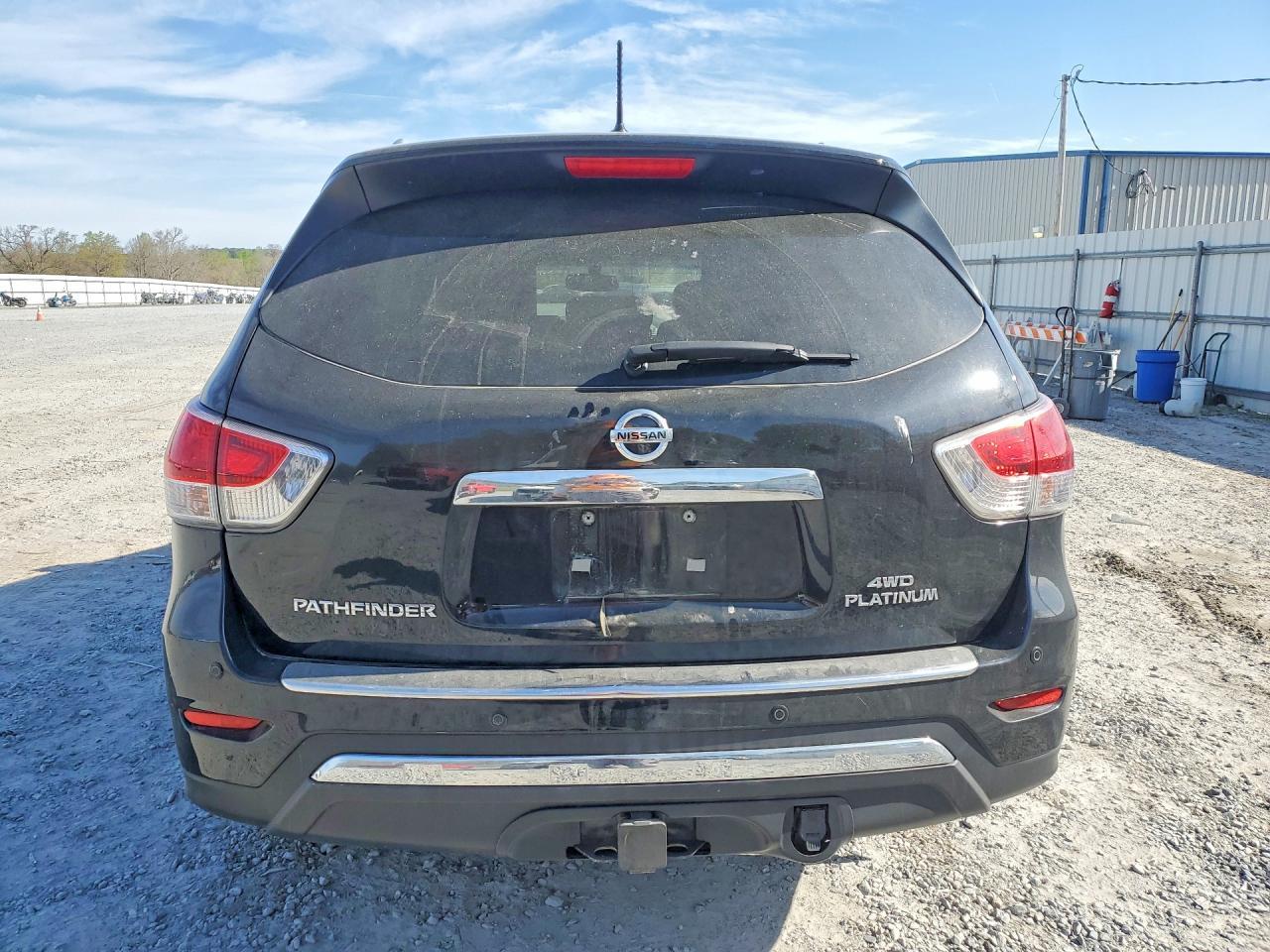 2013 NISSAN PATHFINDER