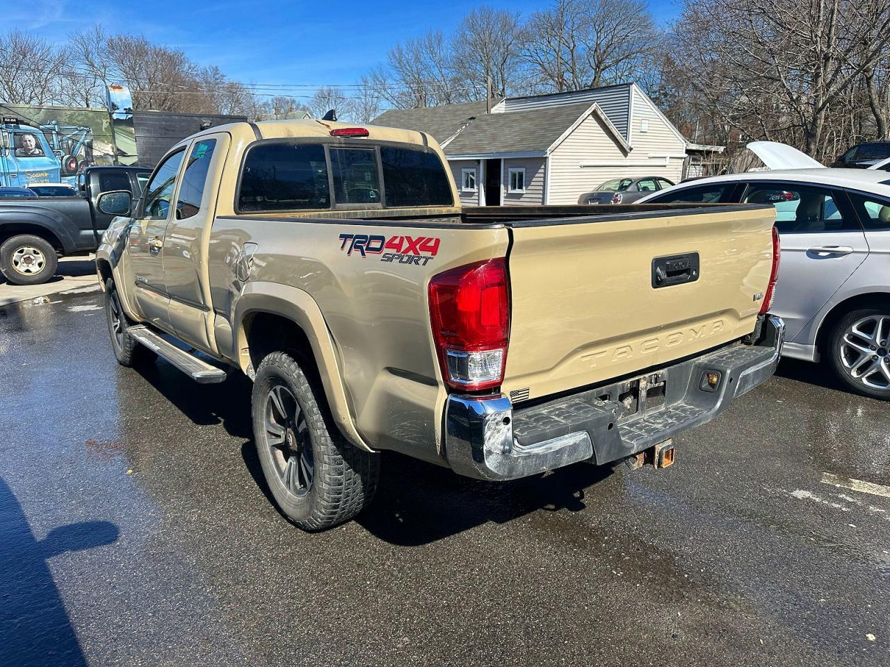 2016 TOYOTA TACOMA