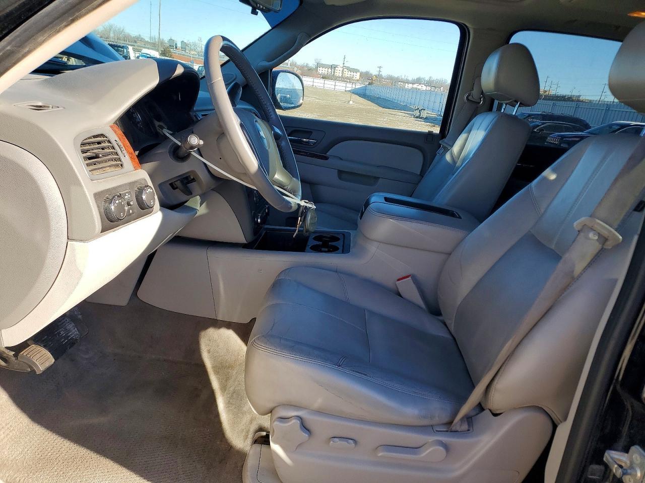 2012 CHEVROLET Tahoe