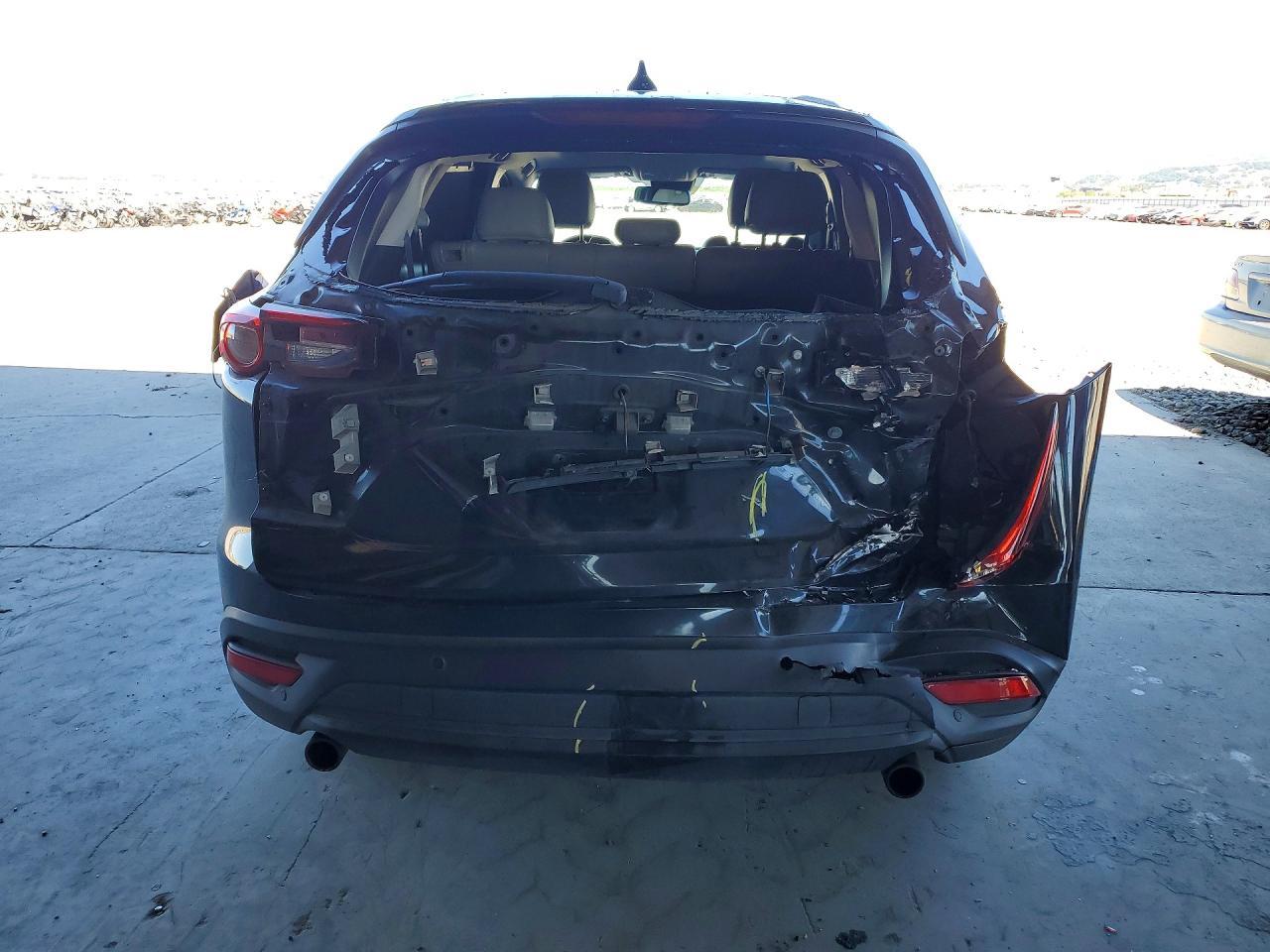 2018 MAZDA CX-9