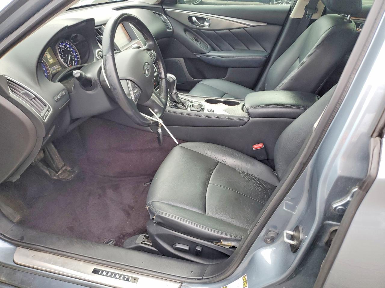 2015 INFINITI Q50