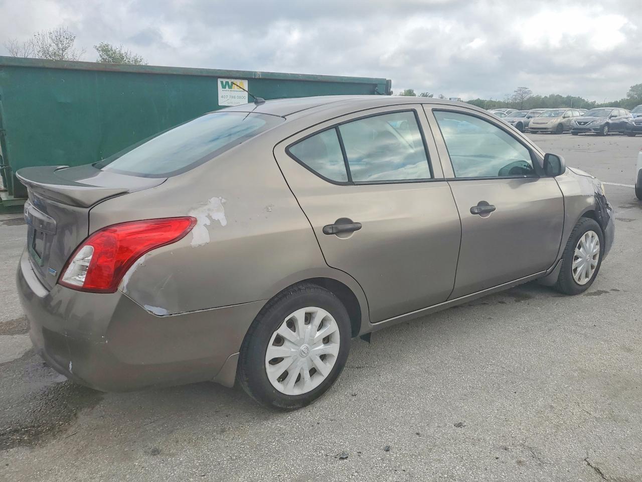2014 NISSAN VERSA