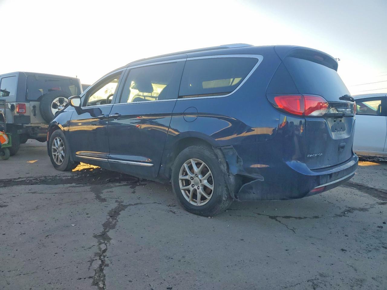 2020 CHRYSLER Pacifica