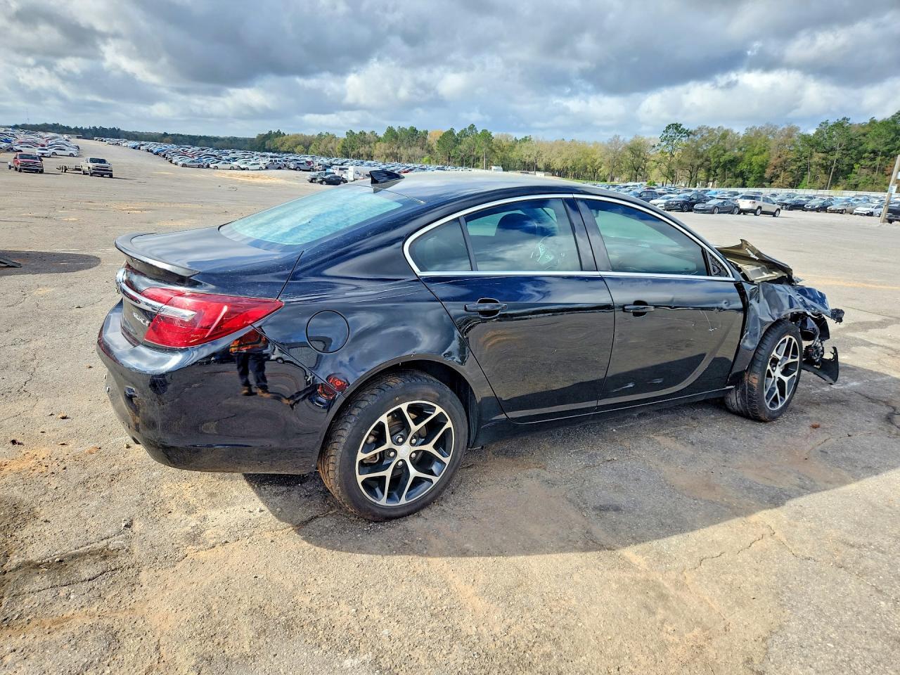 2017 BUICK Regal