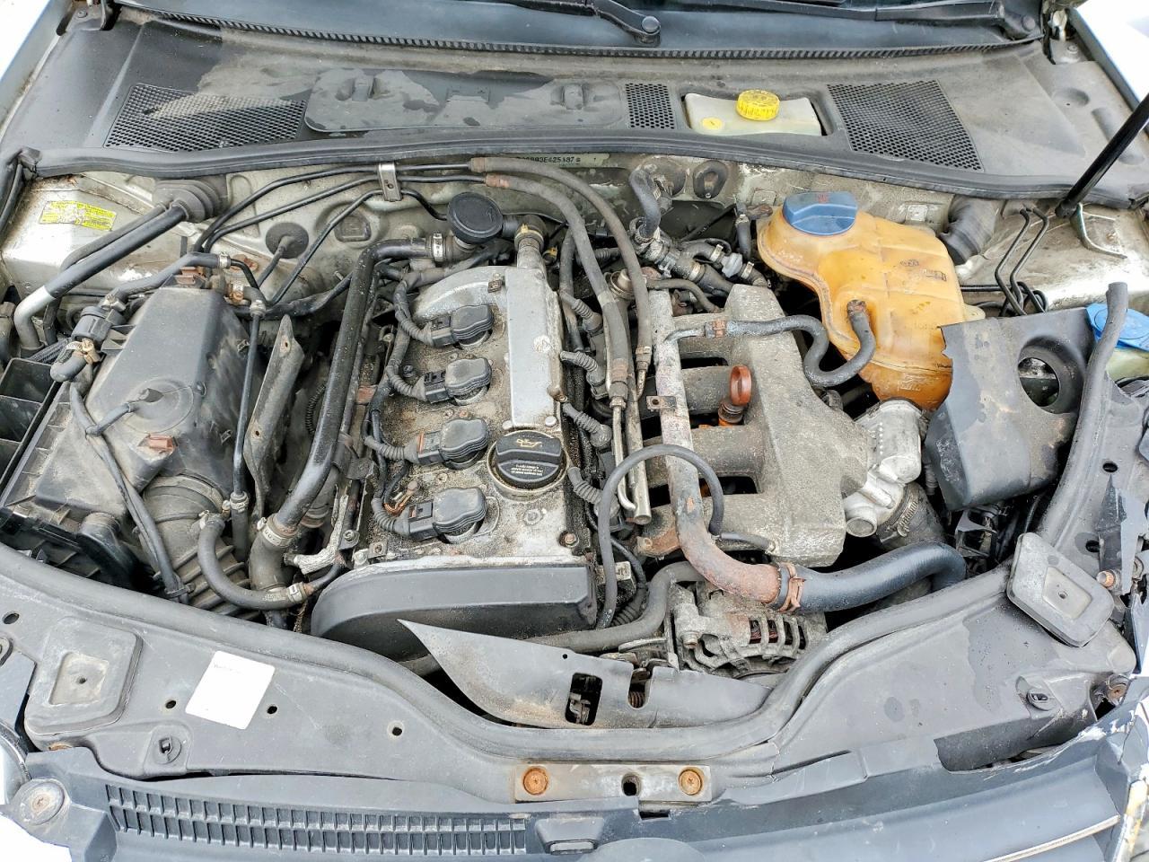 2003 VOLKSWAGEN Passat