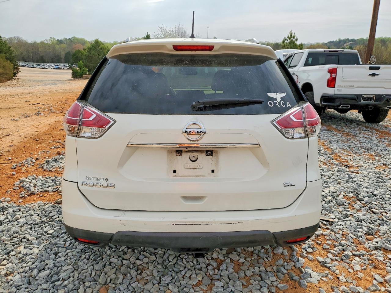 2015 NISSAN ROGUE