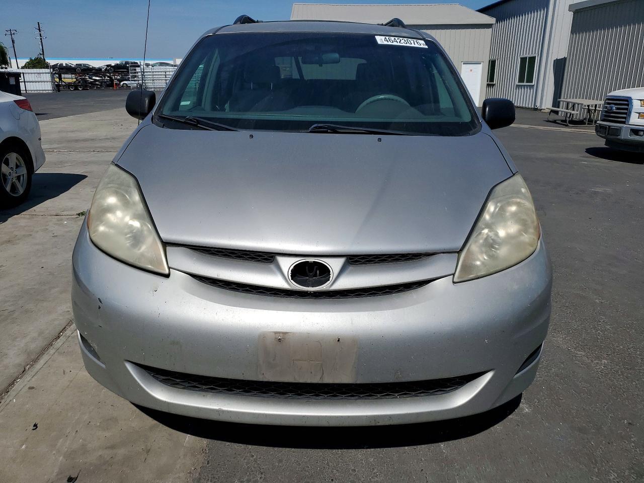 2008 TOYOTA SIENNA