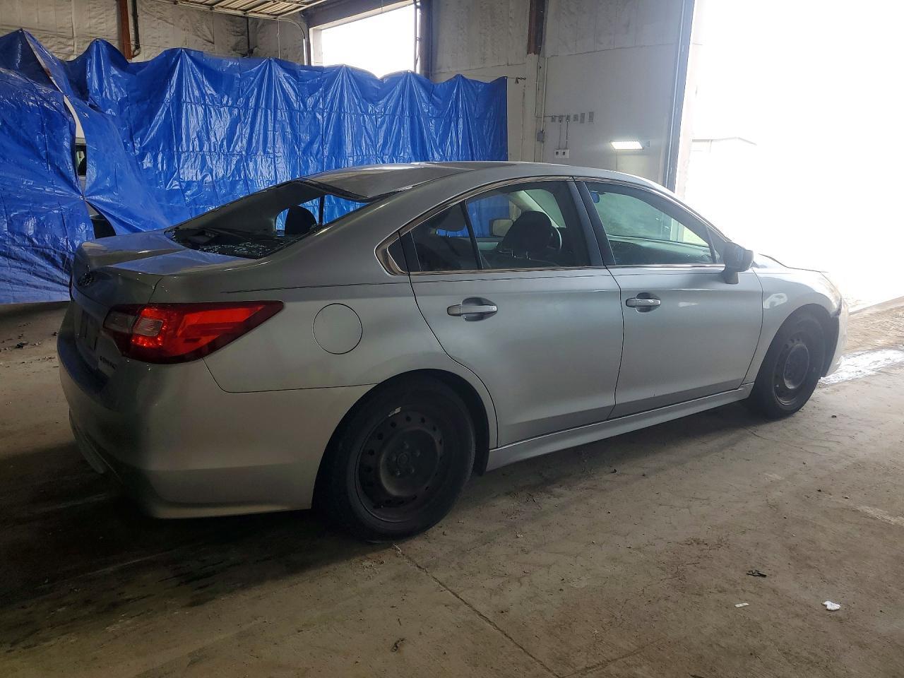 2015 SUBARU Legacy