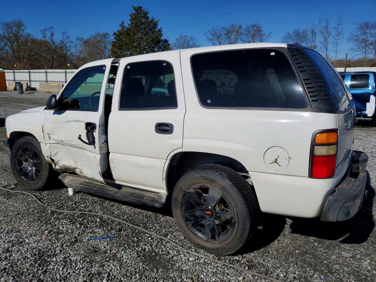 2004 CHEVROLET Tahoe