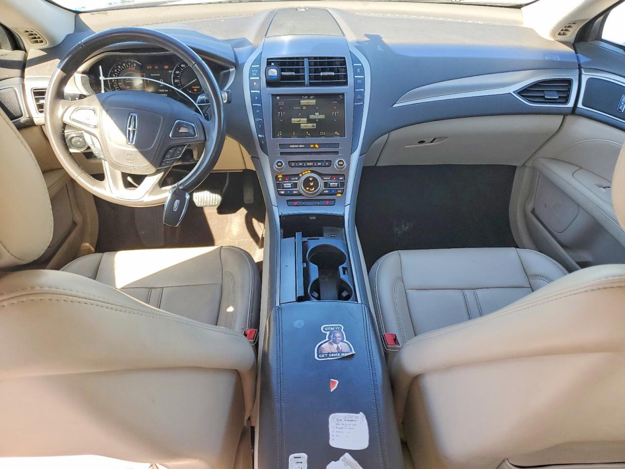 2017 LINCOLN MKZ