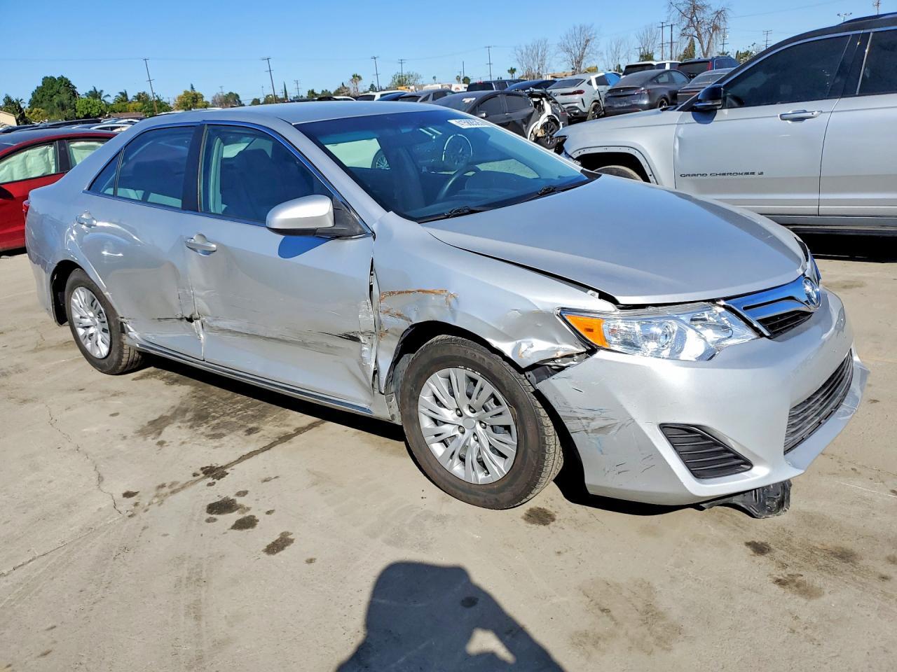 2014 TOYOTA CAMRY