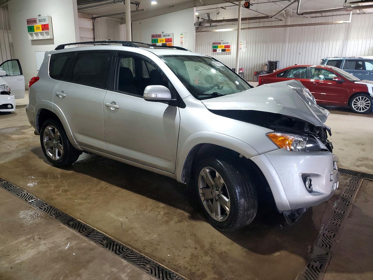 2011 TOYOTA RAV4