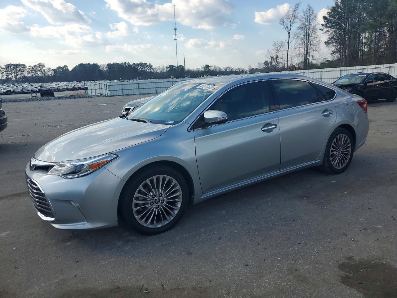 2016 TOYOTA Avalon