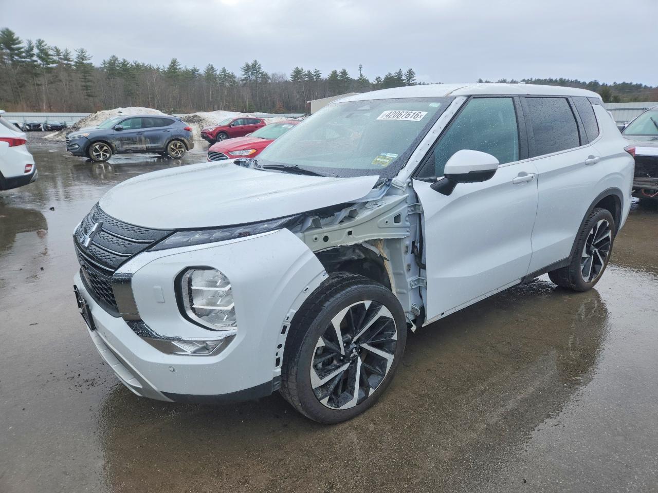 2023 MITSUBISHI outlander